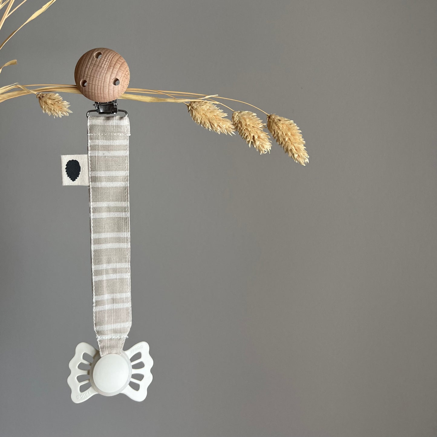 Pine Cone Copenhagen - Nohr - Pacifier Clip - Beige Stripe