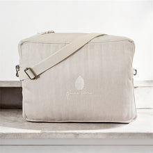 Laden Sie das Bild in den Galerie-Viewer, Pine Cone Copenhagen - Changing Bag