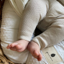 Load image into Gallery viewer, Pine Cone Copenhagen - Leggings - Pointelle Dot - Natura