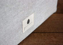 Laden Sie das Bild in den Galerie-Viewer, Pine Cone Copenhagen - Carlos Foldbox - Chambray