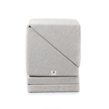 Laden Sie das Bild in den Galerie-Viewer, Pine Cone Copenhagen - Triangle - Happy Play - Light Grey