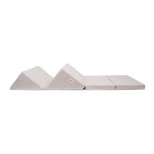 Laden Sie das Bild in den Galerie-Viewer, Pine Cone Copenhagen - Triangle - Happy Play - Sand