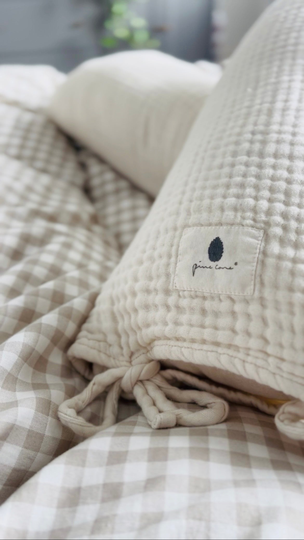 Kadera Mommy Pillow - Cream
