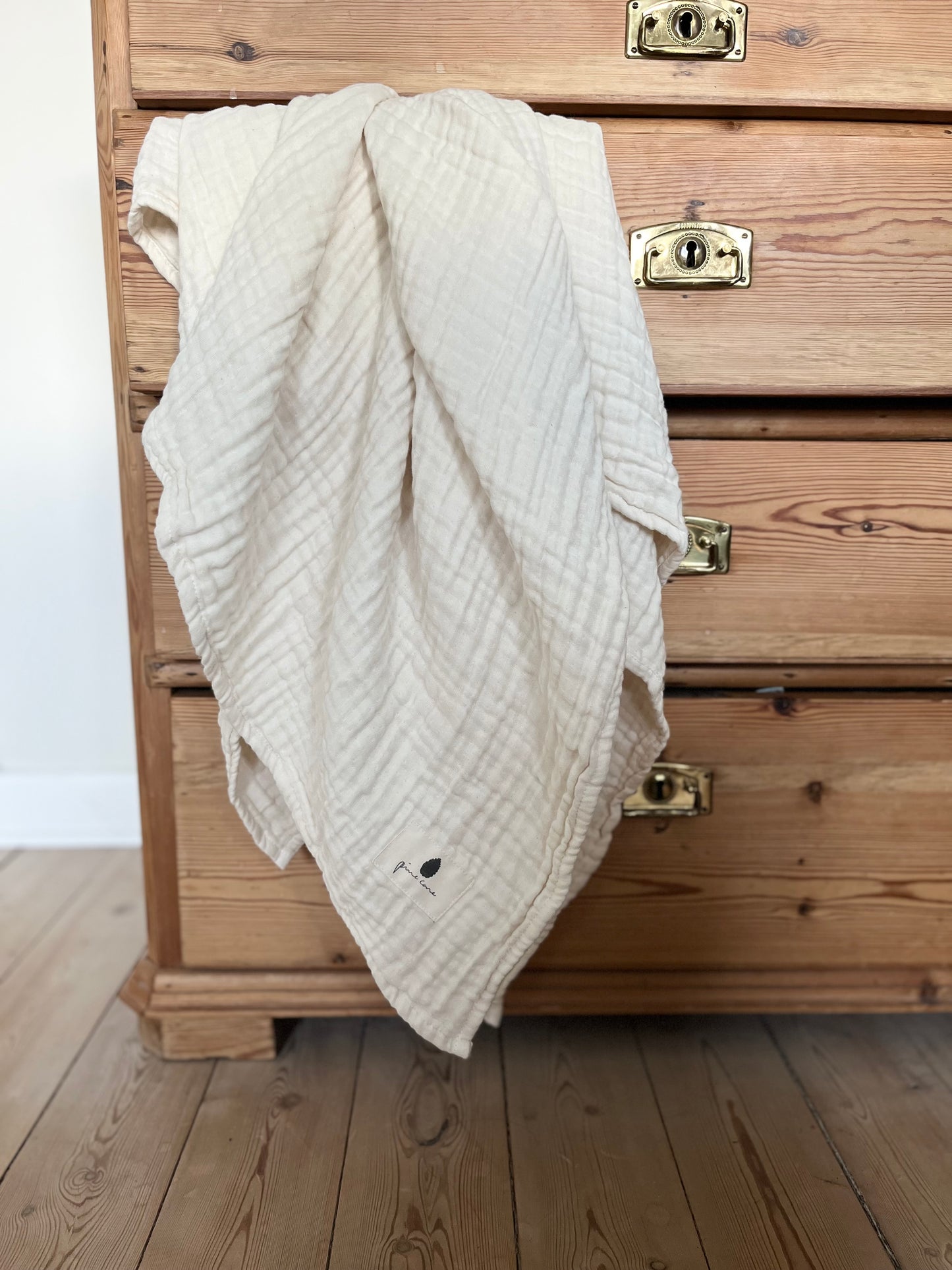 Pine Cone Copenhagen - Kadera - 4-layer Muslin Blanket - Cream
