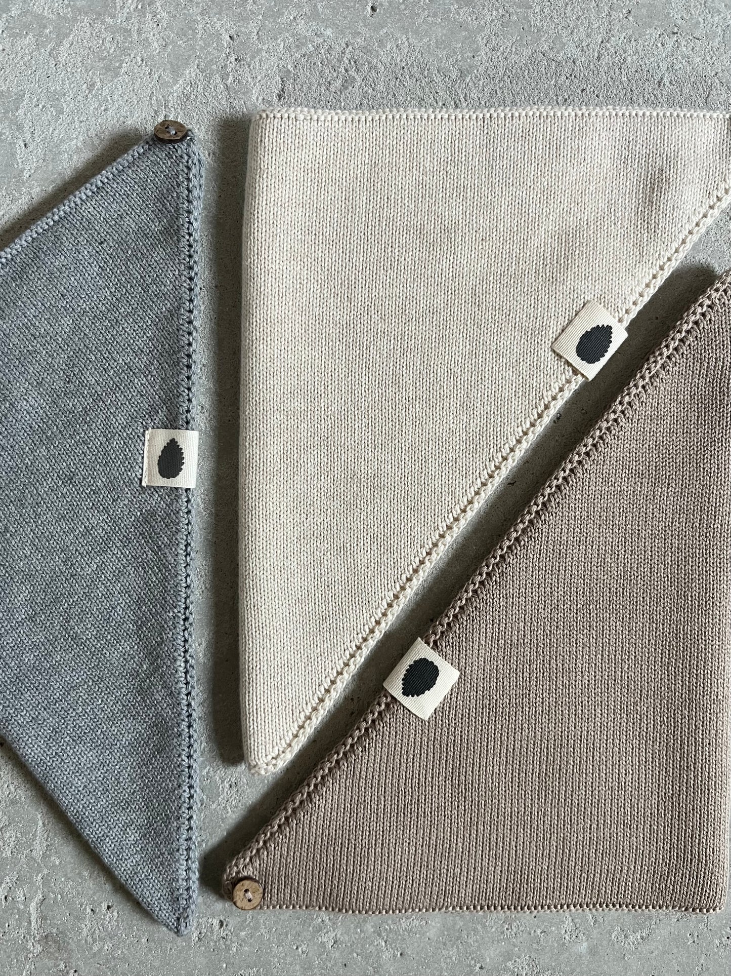 Pine Cone Copenhagen - Leo Bib - Nature Melange