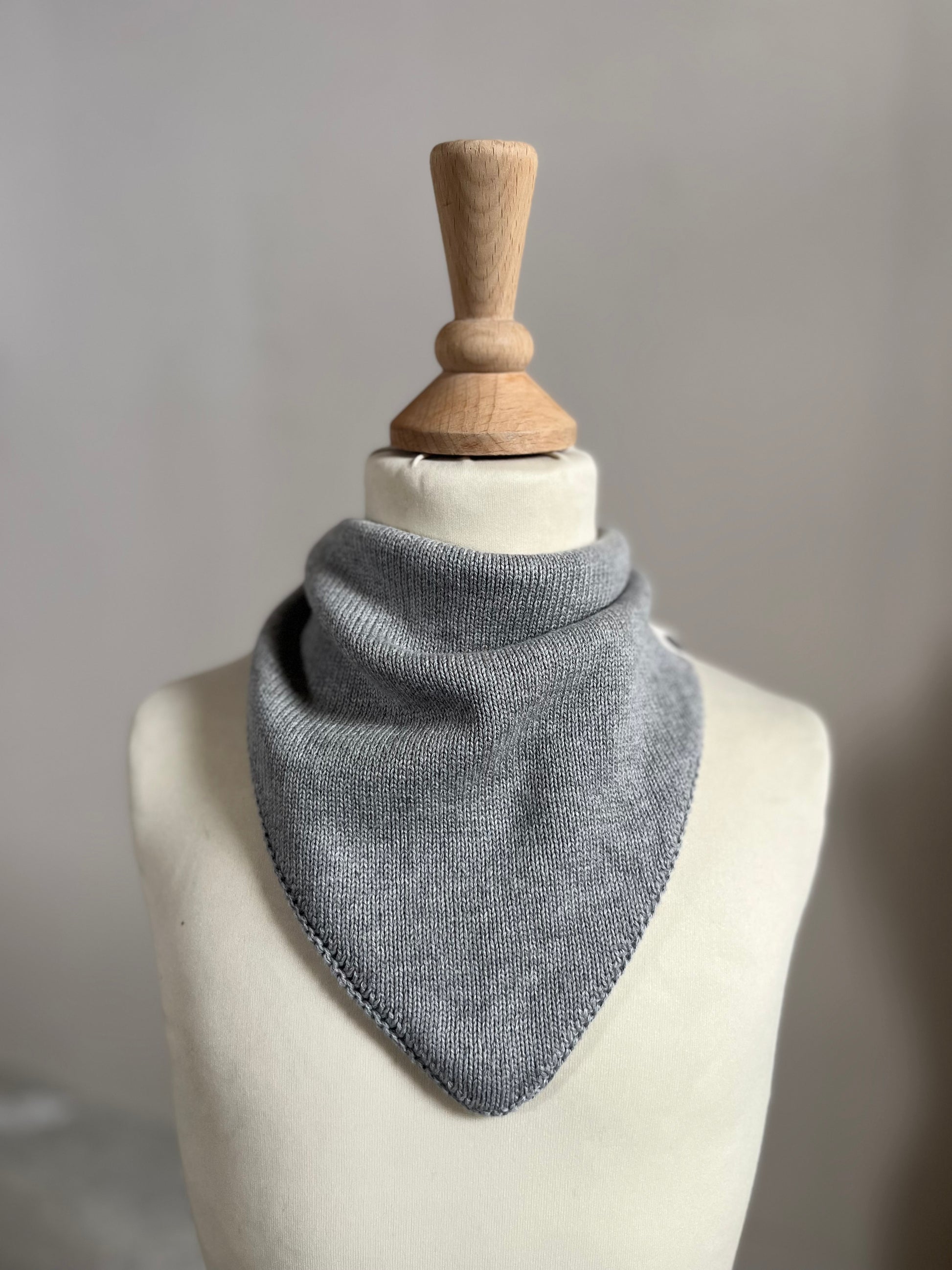 Pine Cone Copenhagen - Leo Bib - Grey Melange