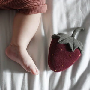 Pine Cone Copenhagen - Strawberry - Crinkle Toy