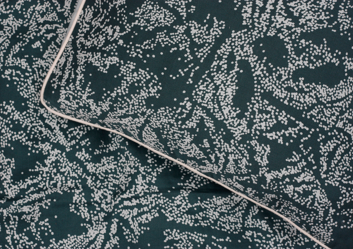 Pine Cone Copenhagen - Baby Bedding - Champagne Ocean