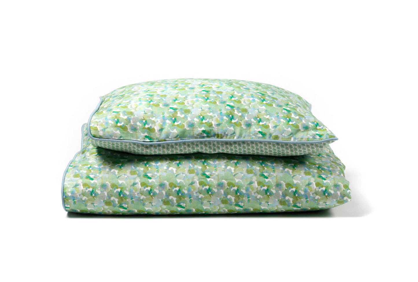 Pine Cone Copenhagen - Baby Bedding - Signature Apple