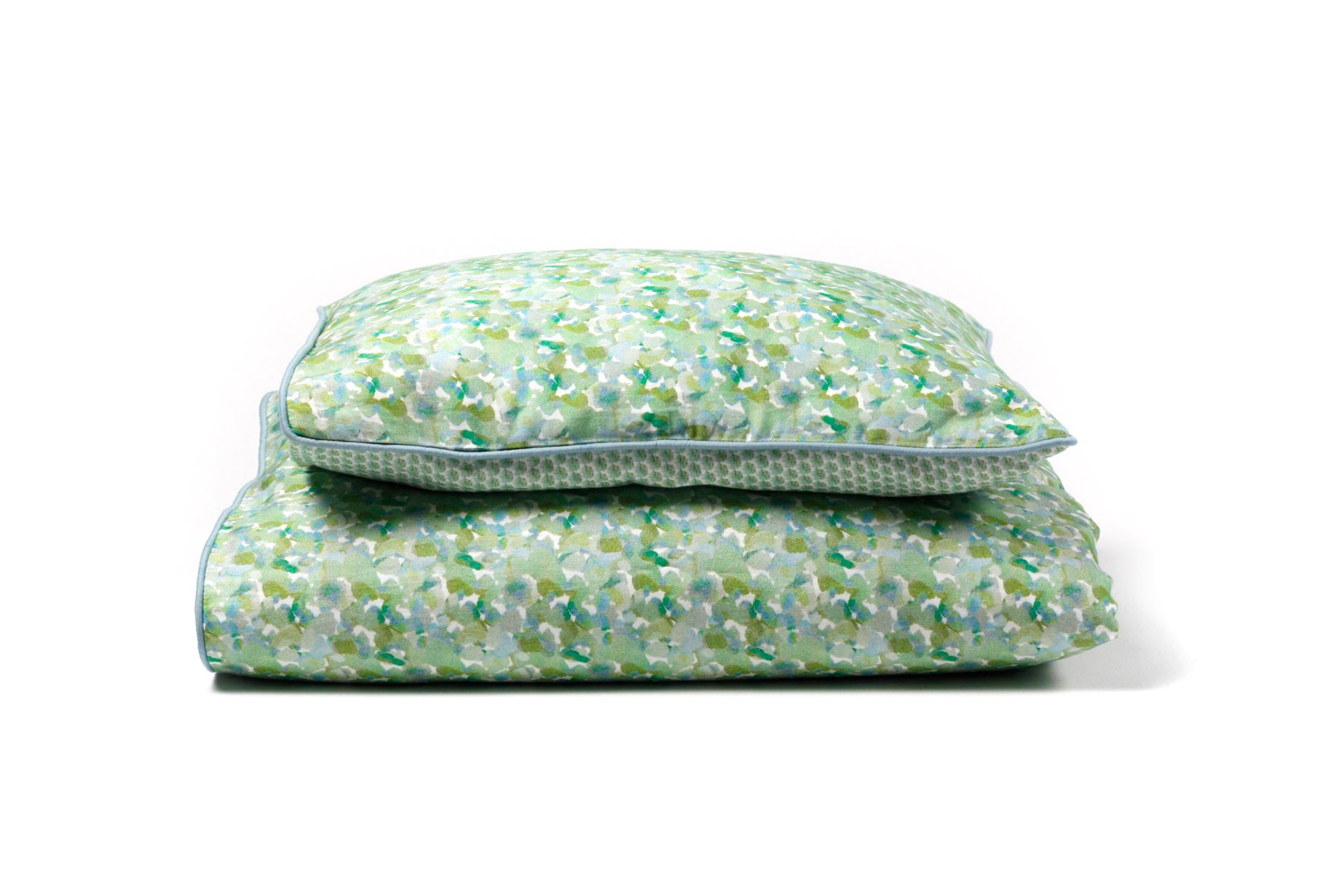 Pine Cone Copenhagen - Junior Bedding -  Signature Apple