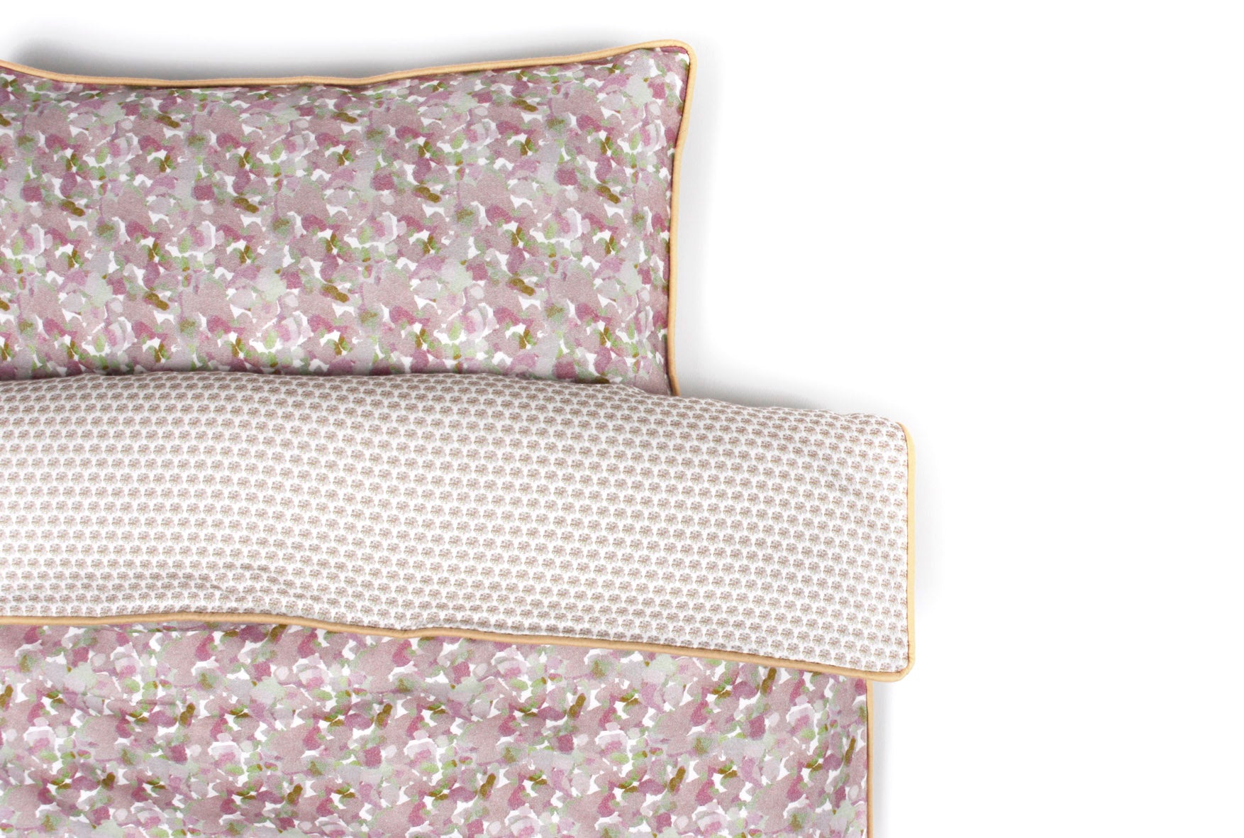 Pine Cone Copenhagen - Baby Bedding - Signature Viol
