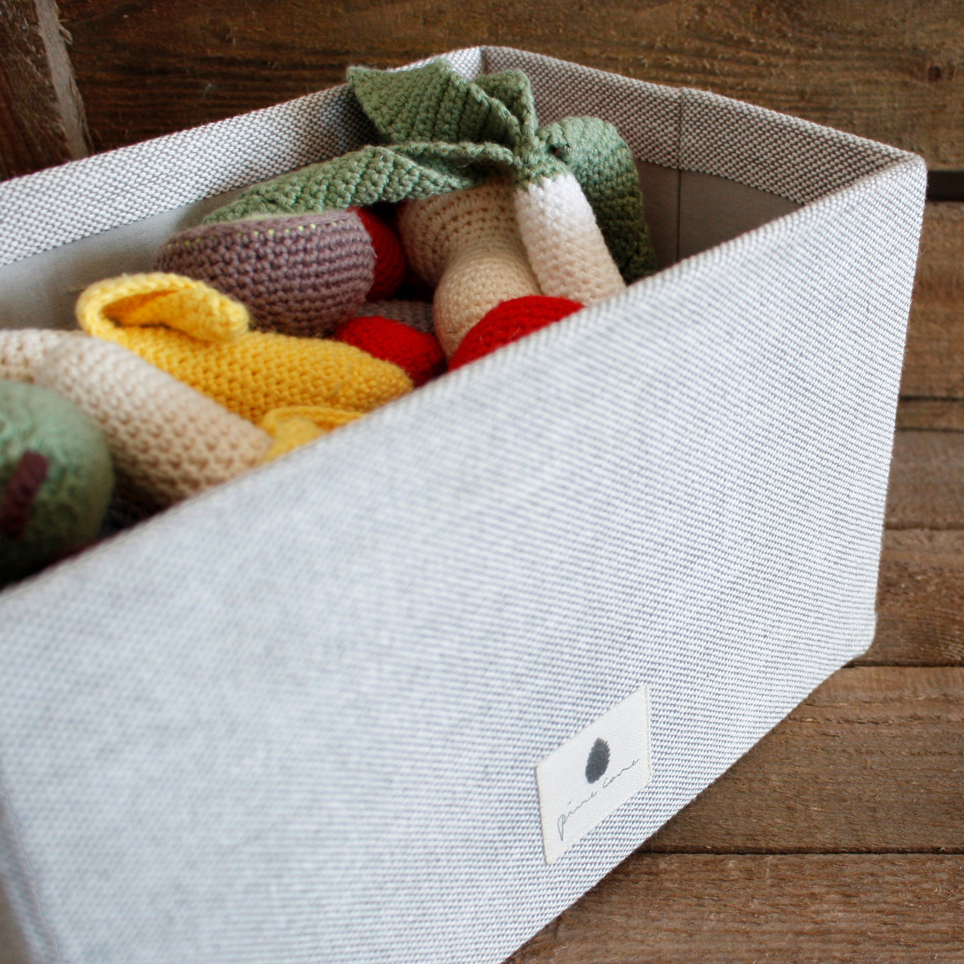 Pine Cone Copenhagen - Carlos Foldbox - Chambray