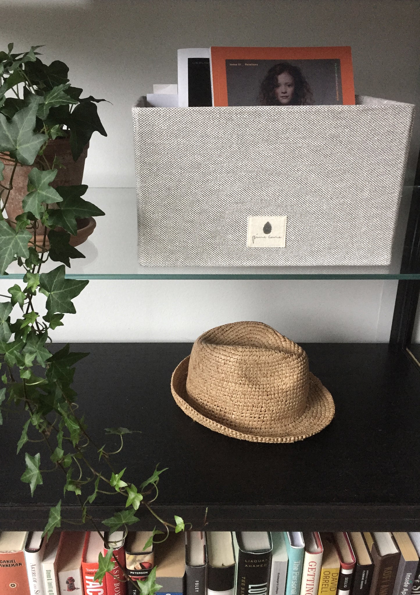 Pine Cone Copenhagen - Carlos Foldbox - Chambray