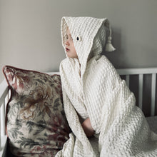 Last inn bildet i Gallery Viewer, Pine Cone Copenhagen - Kids Towel - Organic Cotton - Cloud