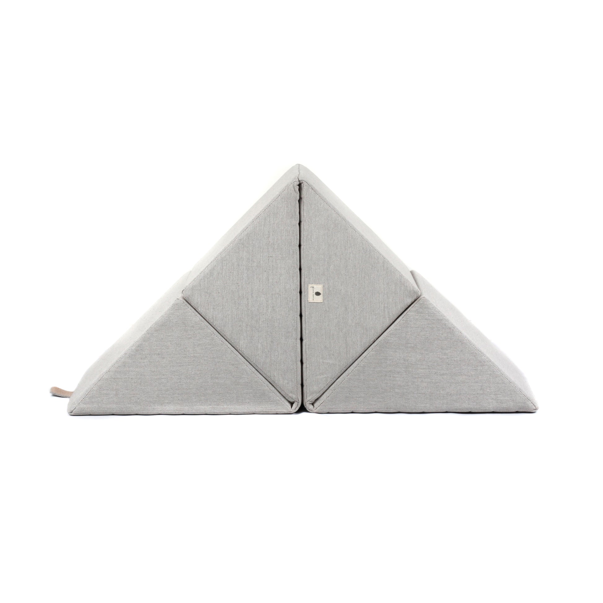 Pine Cone Copenhagen - Mountain - Happy Play - Light Grey