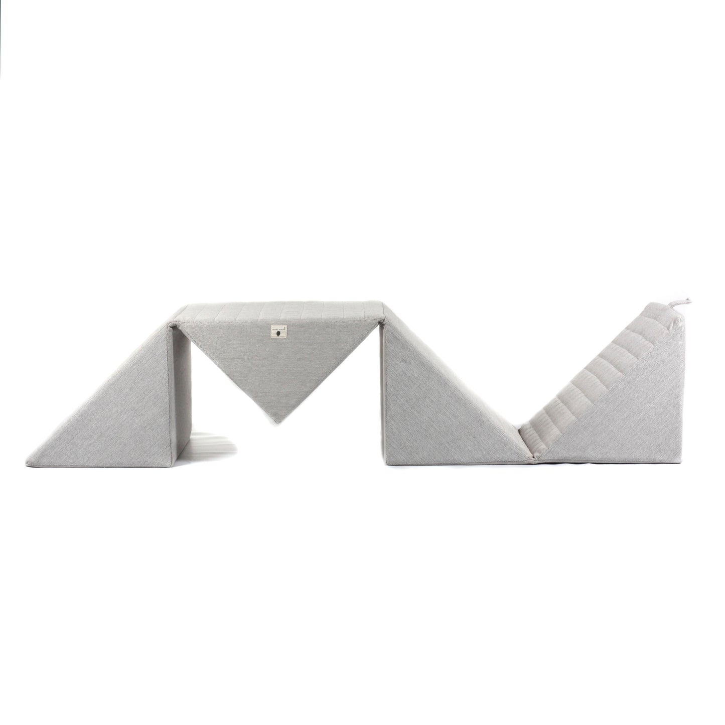 Pine Cone Copenhagen - Mountain - Happy Play - Light Grey