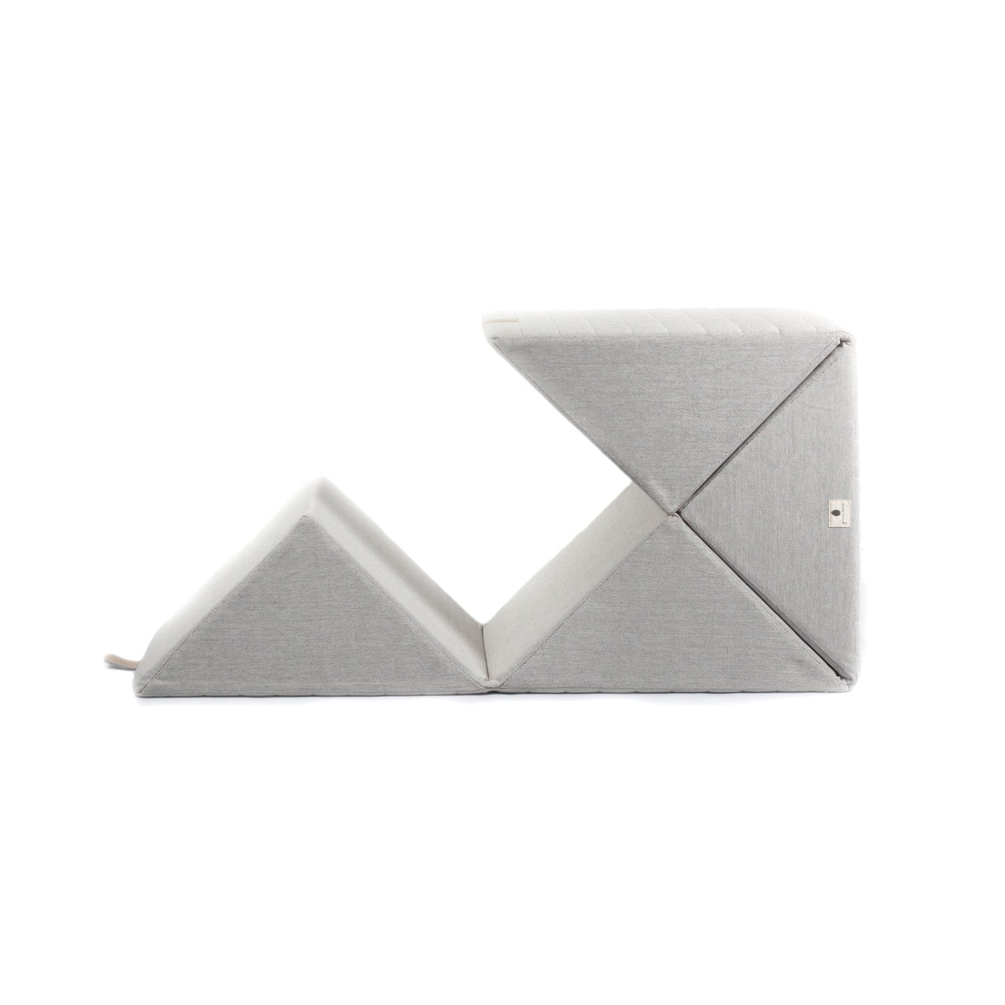 Pine Cone Copenhagen - Mountain - Happy Play - Light Grey