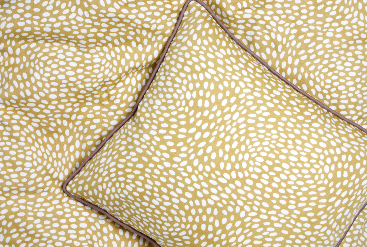 Pine Cone Copenhagen - Junior Bedding - Herd/Flow Honey