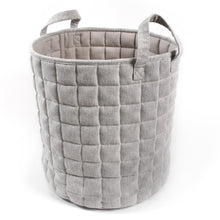 Indlæs billede til gallerivisning Pine Cone Copenhagen - Millie Quiltet Basket - Light Grey