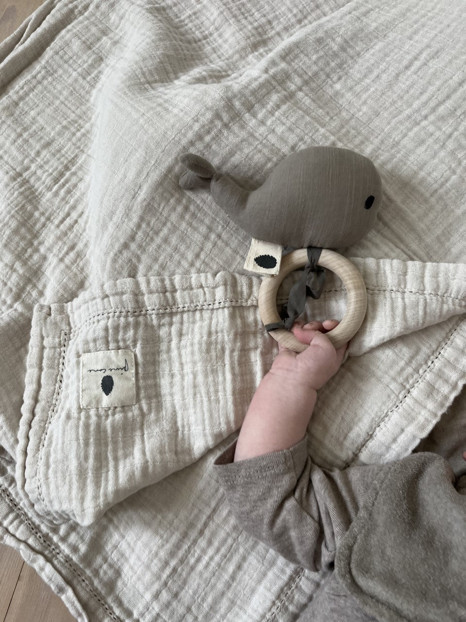 Pine Cone Copenhagen - Waldo Rattle