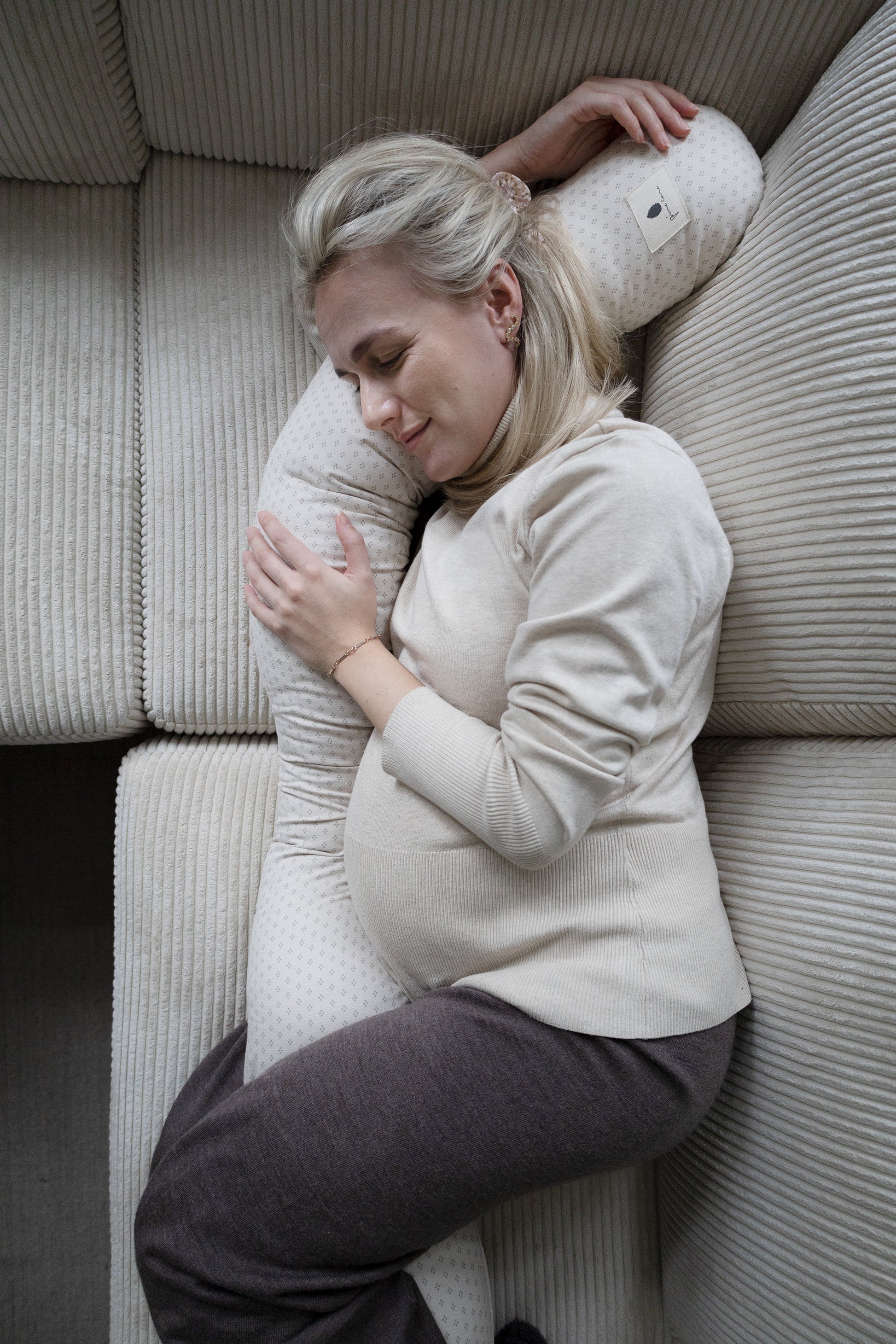 Pine Cone Copenhagen - Mommy Pillow - Natura Dot