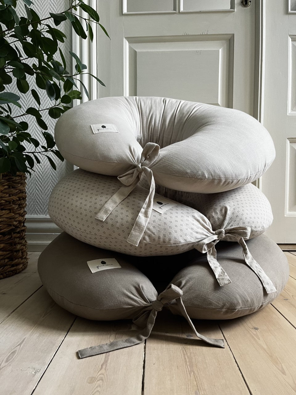 Pine Cone Copenhagen - Nora Nursery Pillow - Kapok Filling - Natura Dot